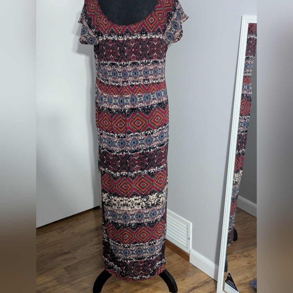 Soft Surroundings Red, Blue, Cream Patterned Maxi Dress